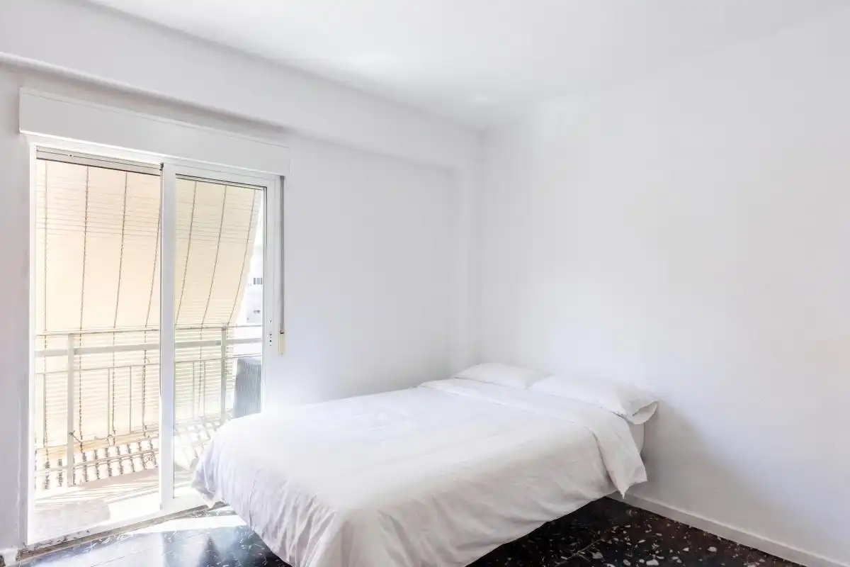 Habitación de Piso en venta en Valencia con Calefacción