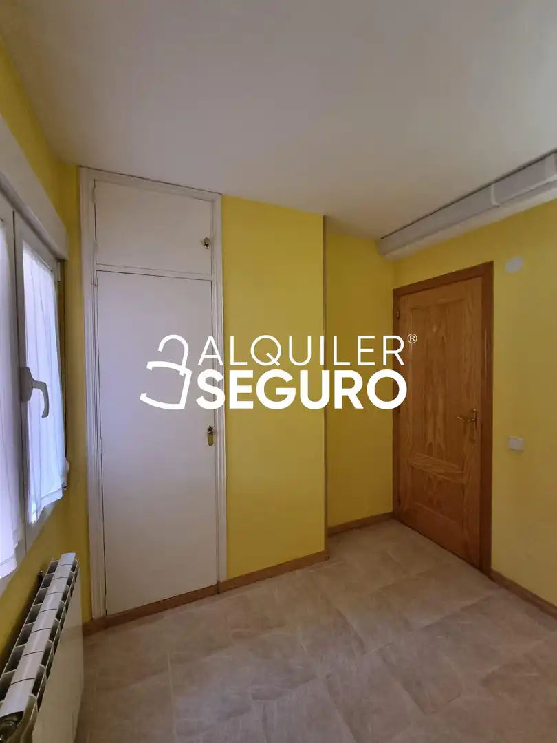 Dormitori de Pis de lloguer en Alpedrete amb Calefacció, Terrassa i Traster