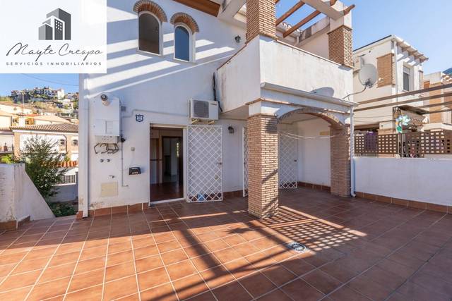 Casa adosada en Venta en Calle SAN JOSE en Cenes de la Vega