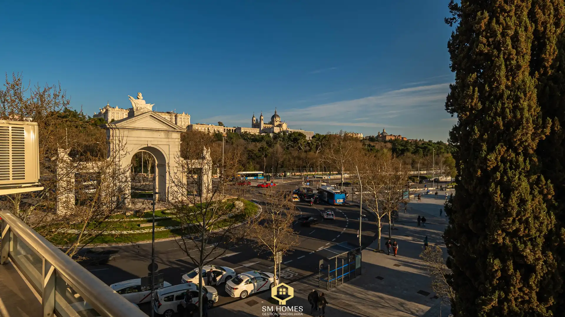 Vista exterior de Piso en venta en  Madrid Capital con Aire acondicionado, Calefacción y Terraza
