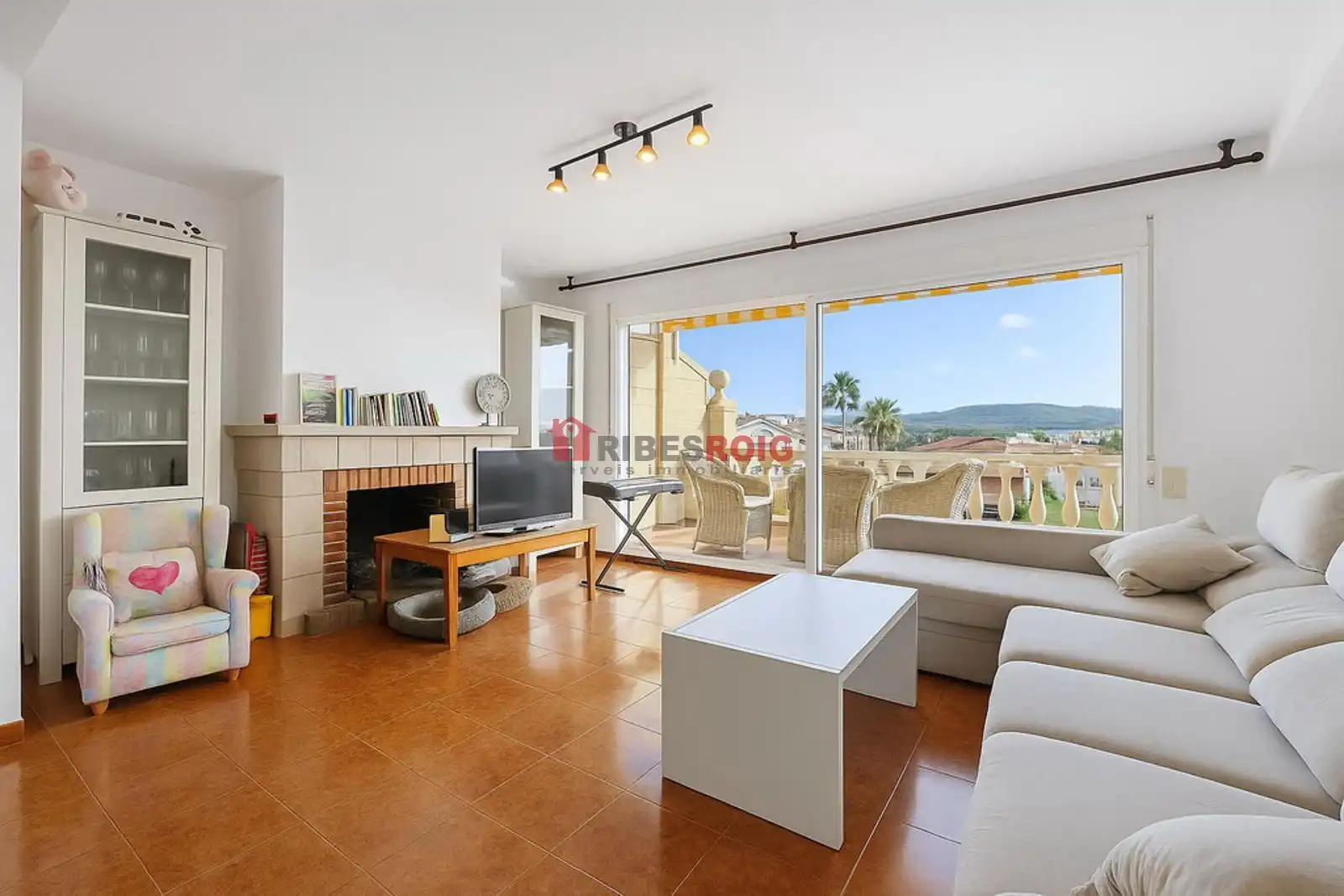 Exterior view of Detached homes for sale in Sant Pere de Ribes  with Air Conditioner, Heating and Private garden