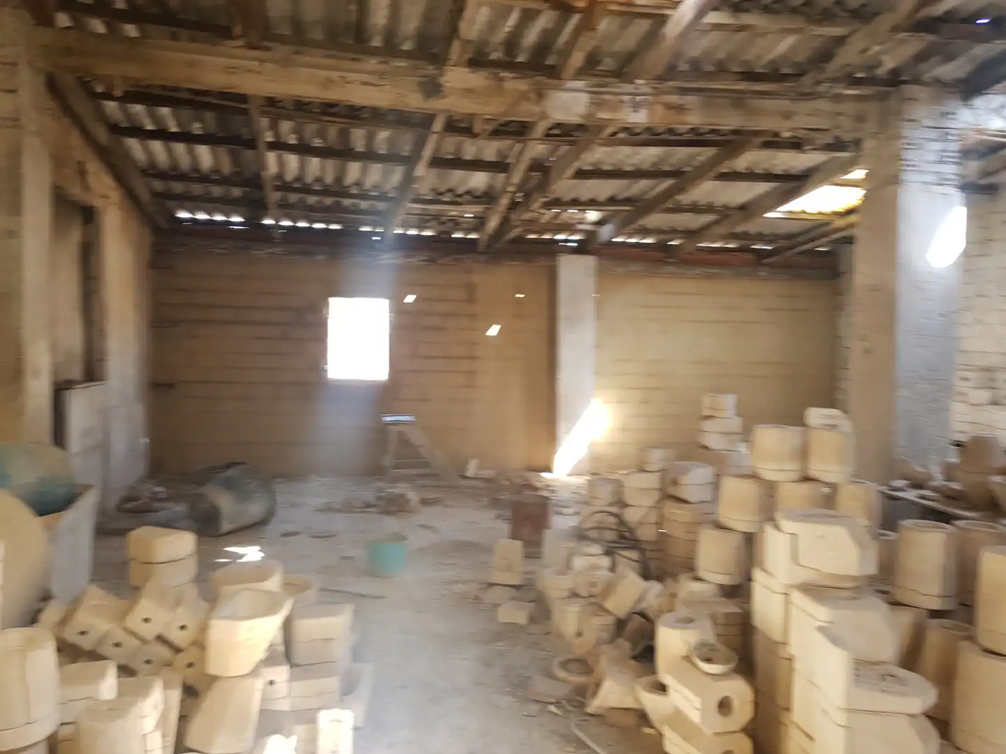 Nave industrial en venta en Manises con Alarma