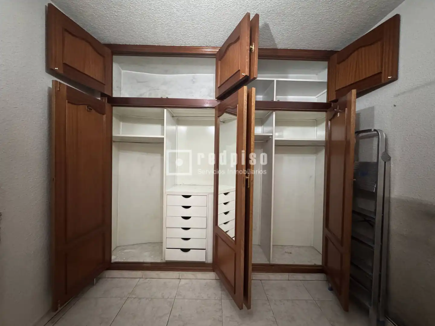 Habitación de Piso en venta en Madrid con Calefacción