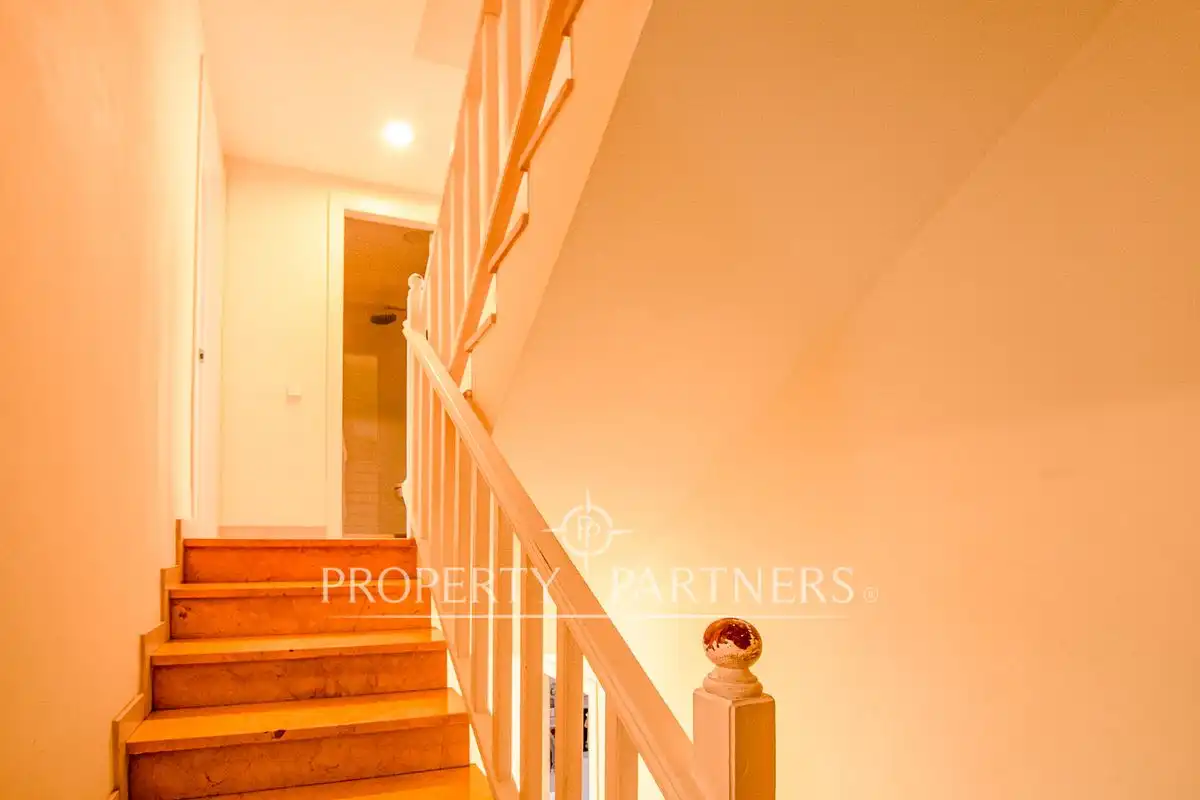 Casa adosada en venta en Rocafort con Aire acondicionado, Calefacción y Piscina