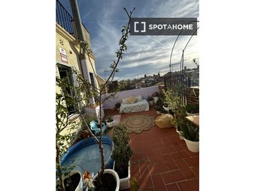 Appartamento con balcone in affitto a Ciutat Vella