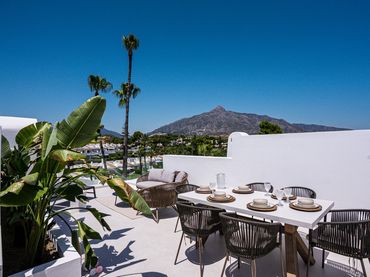 Penthouse mit Pool zum Verkauf in Nueva Andalucía