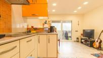 Cuina de Apartament en venda en Castelldefels amb Aire condicionat, Calefacció i Terrassa