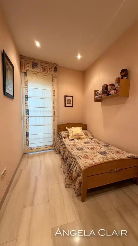 Habitación de Casa o chalet en venta en Sant Boi de Llobregat con Calefacción, Terraza y Trastero