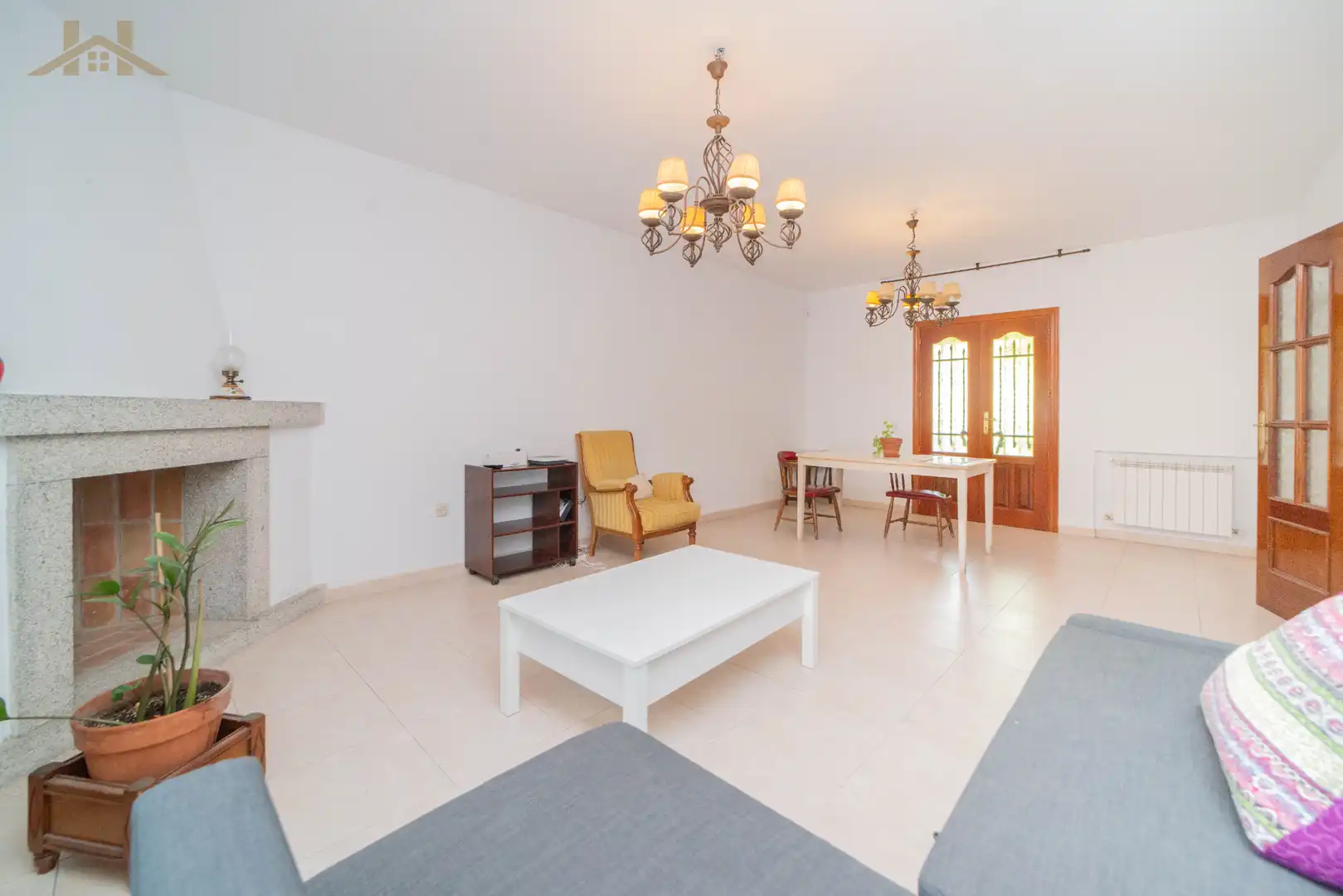 Living room of Detached homes for sale in Villanueva de la Cañada  with Heating, Private garden and Alarm