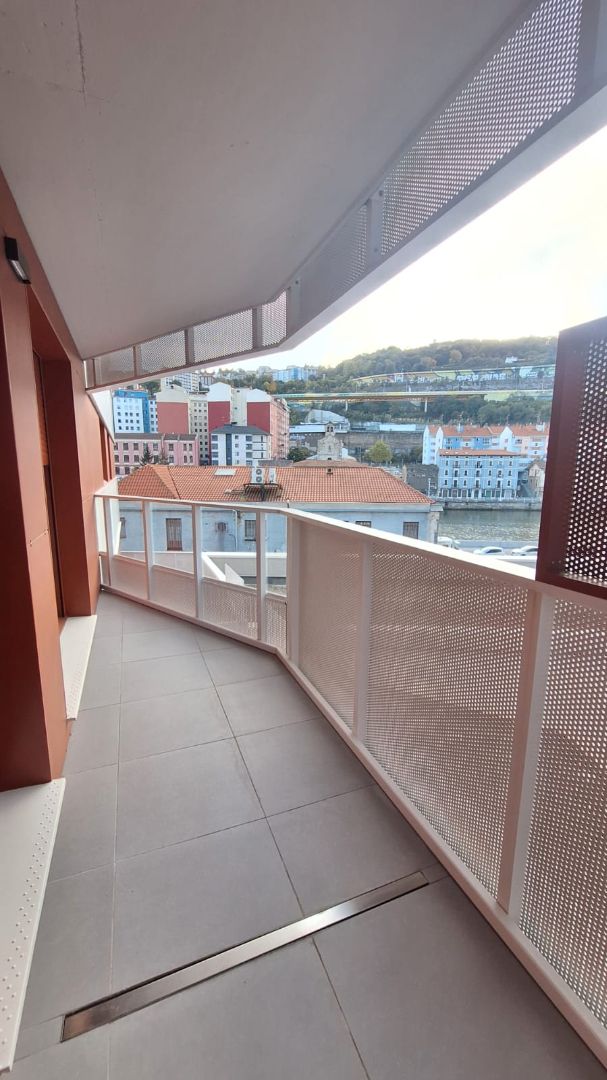 Terrassa de Apartament de lloguer en Bilbao  amb Calefacció, Traster i Forn