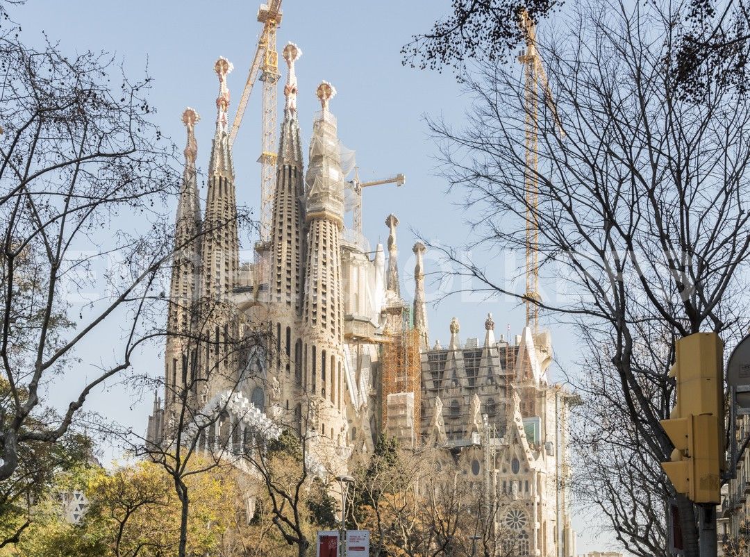 Vista exterior de Casa o xalet en venda en  Barcelona Capital amb Calefacció