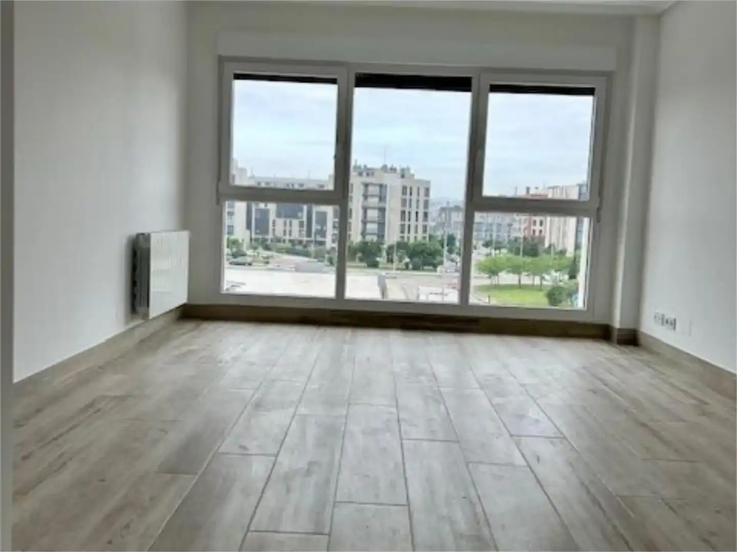 Sala de estar de Piso de alquiler en Santander con Trastero