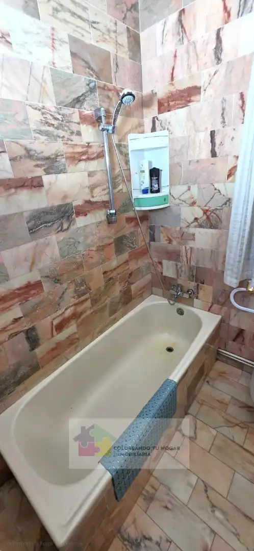 Bany de Pis de lloguer en Villadangos del Páramo amb Calefacció, Parquet i Moblat