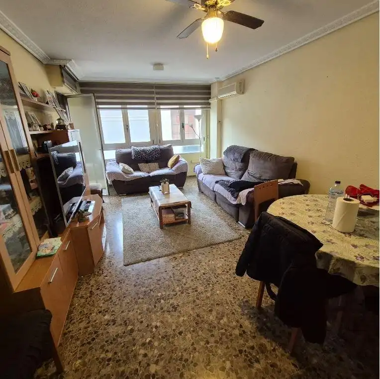 Sala d'estar de Pis en venda en La Vall d'Uixó amb Aire condicionat, Terrassa i Moblat