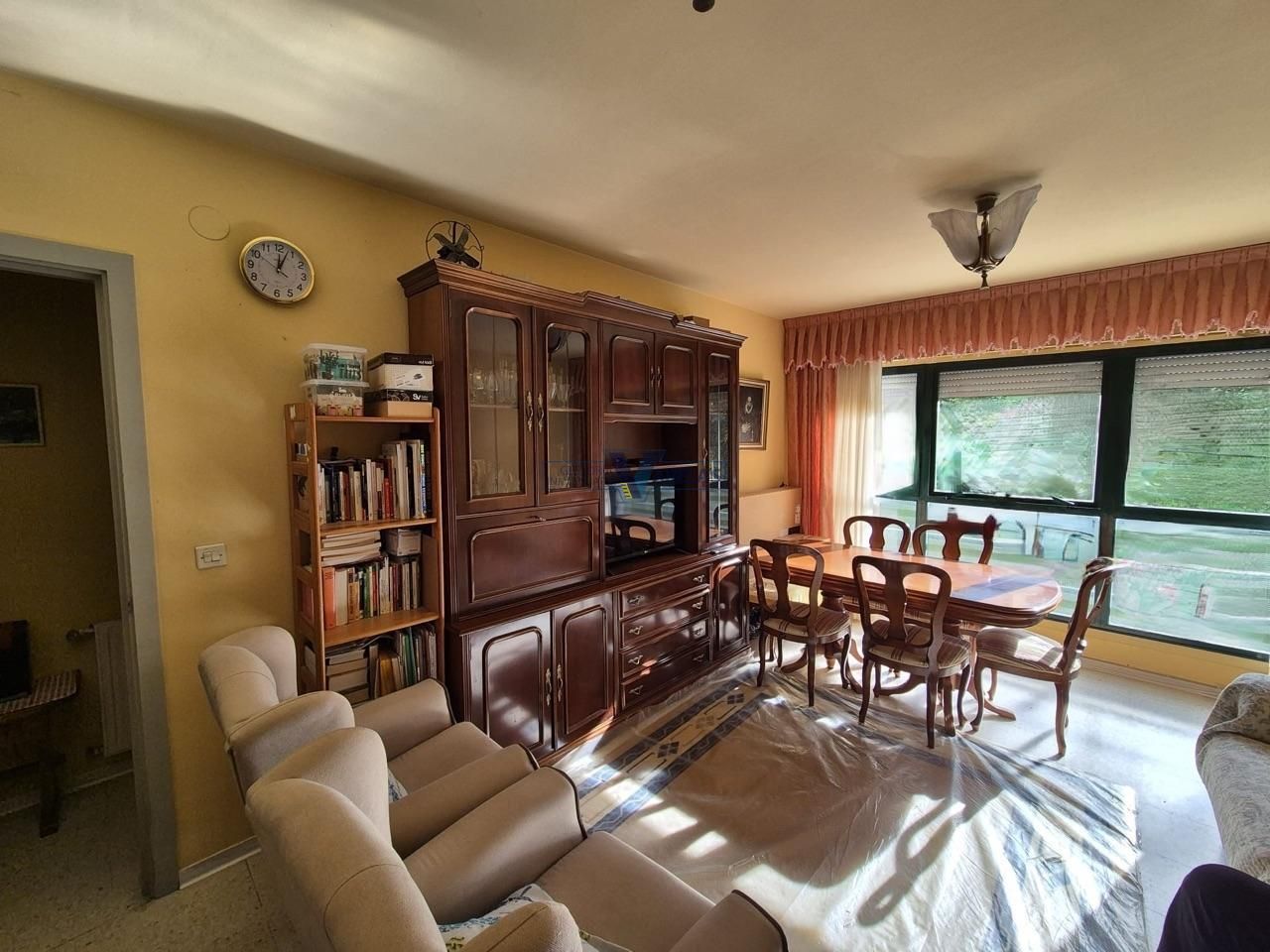 Sala d'estar de Pis en venda en Ourense Capital  amb Calefacció