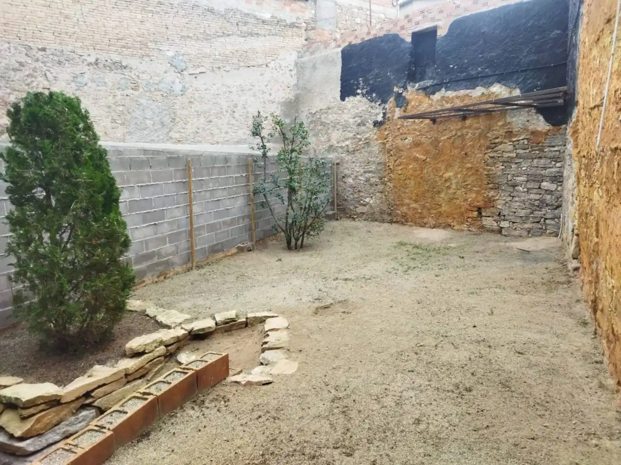 Local de lloguer en Sant Martí de Tous