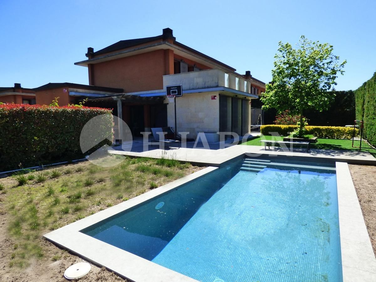 Garden of House or chalet for sale in Vallromanes  with Air Conditioner, Heating and Private garden
