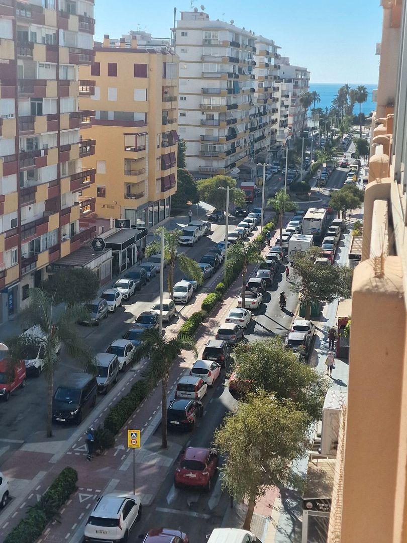 Vista exterior de Pis en venda en Vélez-Málaga amb Terrassa i Piscina comunitària