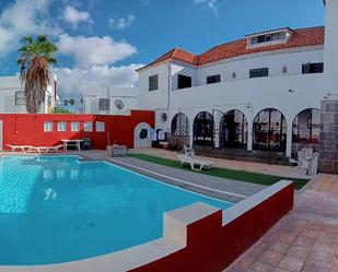 Piscina de Casa o xalet en venda en Las Palmas de Gran Canaria amb Terrassa, Piscina i Balcó