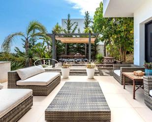 Terrassa de Casa o xalet en venda en Marbella amb Aire condicionat, Jardí privat i Terrassa