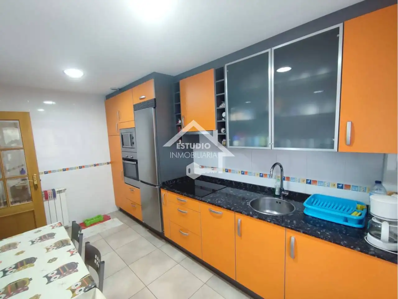 Cocina de Casa o chalet en venta en Canillas de Río Tuerto con Calefacción, Jardín privado y Parquet
