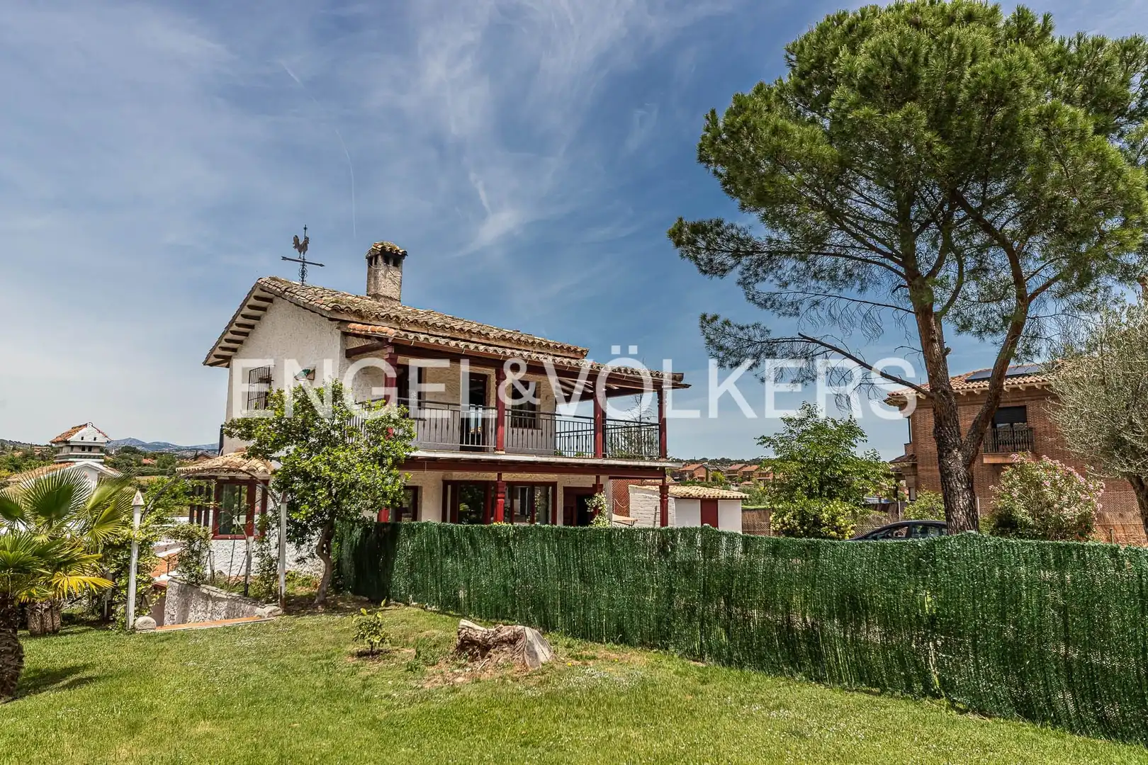 Vista exterior de Casa o chalet de alquiler en Las Rozas de Madrid con Calefacción, Jardín privado y Terraza