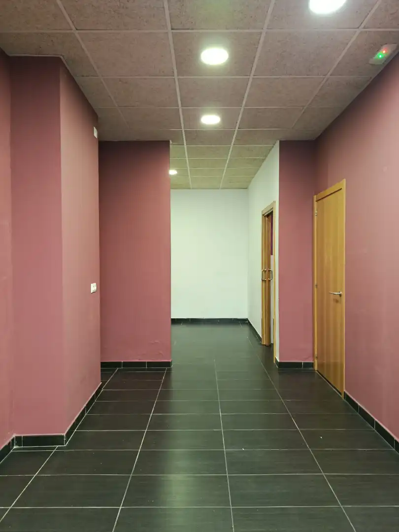 Local comercial en alquiler en Carrer de la Creu, imagen 3