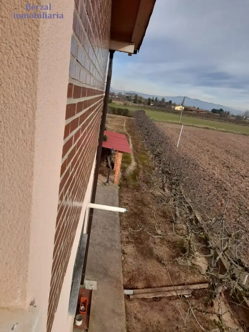 Finca rústica en venta en Lardero con Calefacción, Jardín privado y Terraza