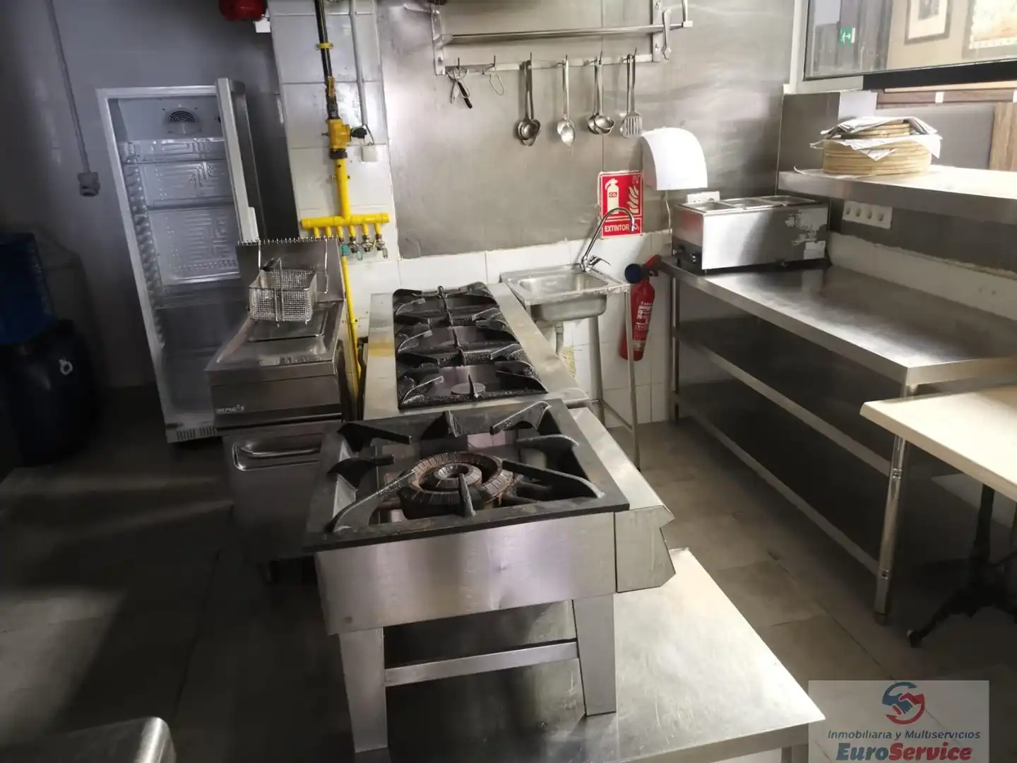 Cocina de Local en venta en Valencia con Aire acondicionado y Amueblado