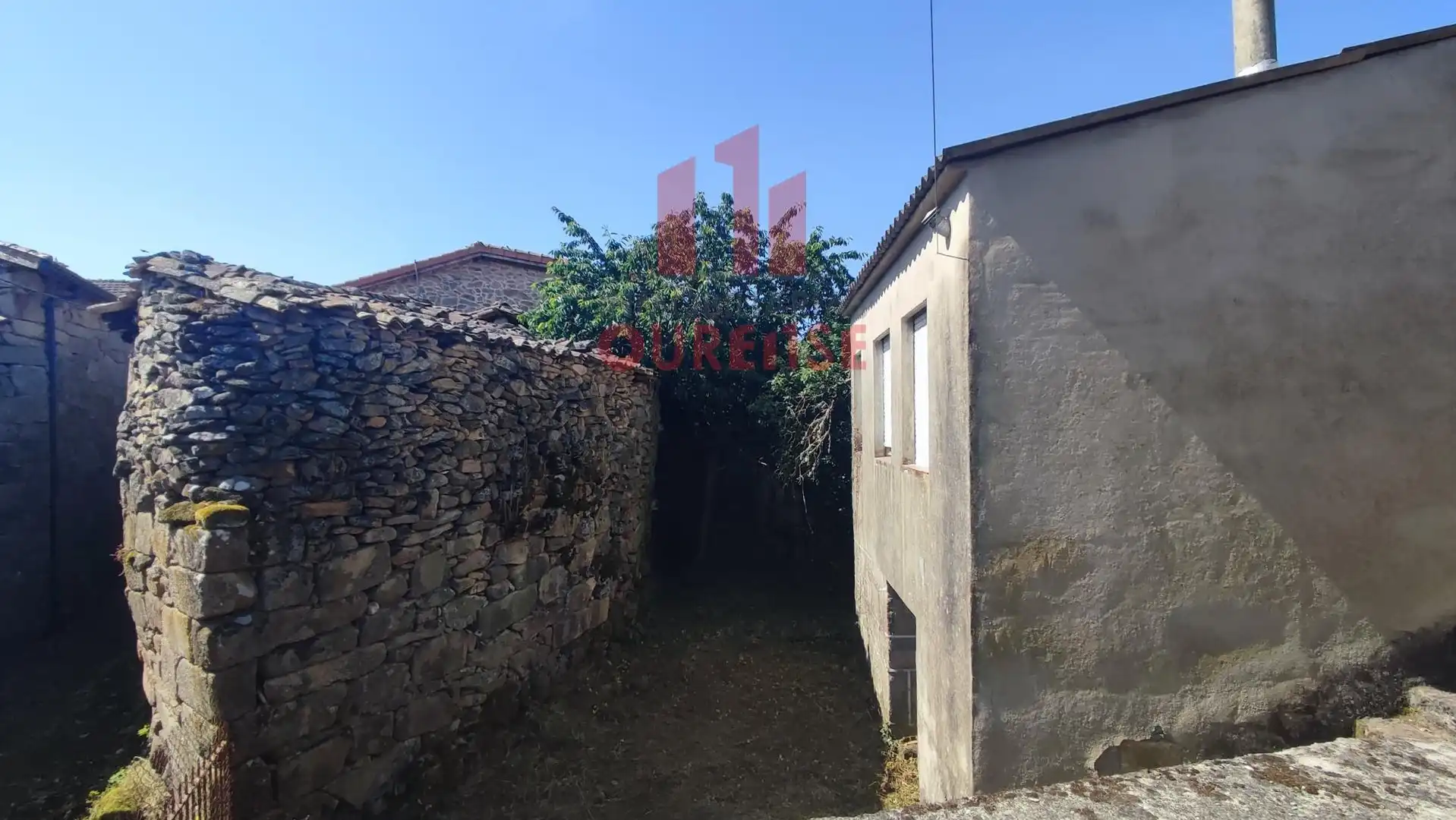 Vista exterior de Casa o xalet en venda en Paderne de Allariz amb Jardí privat i Balcó
