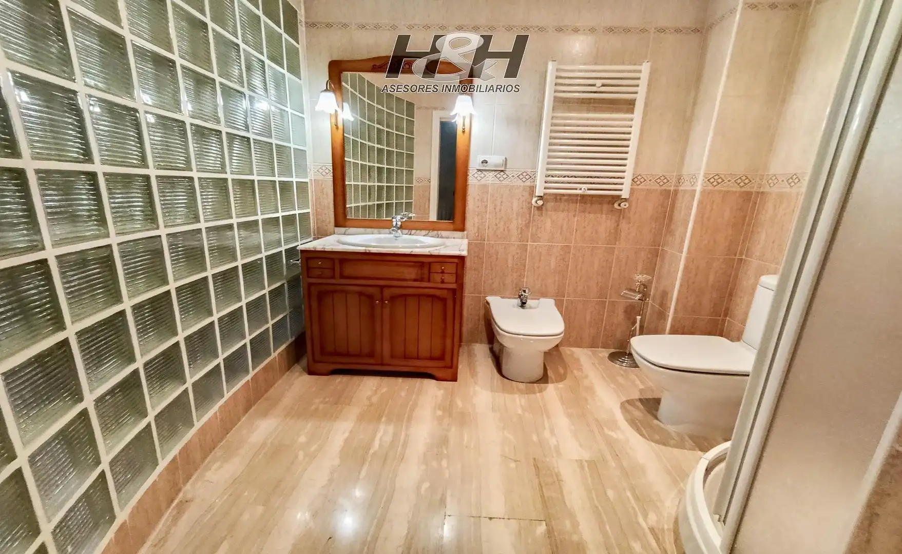 Baño de Casa o chalet en venta en Burjassot con Aire acondicionado, Calefacción y Trastero