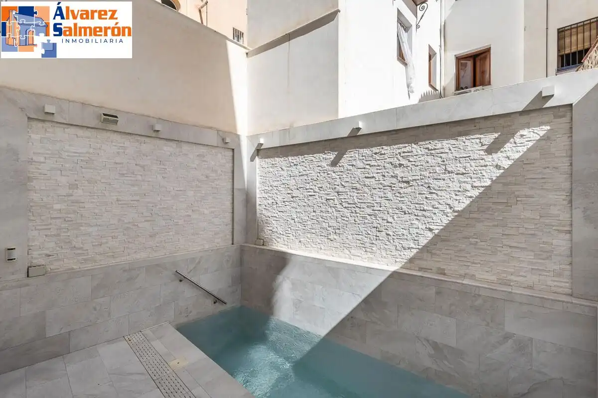 Piscina de Casa o xalet en venda en Granada amb Calefacció, Terrassa i Piscina