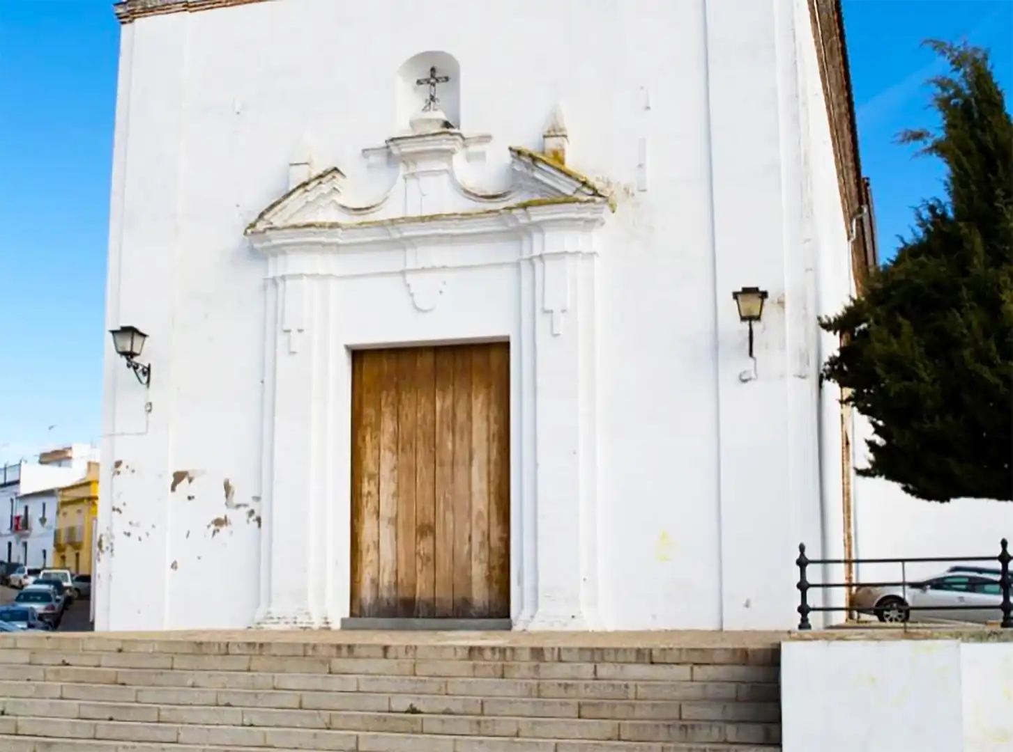 Vista exterior de Casa adosada en venda en Constantina amb Terrassa