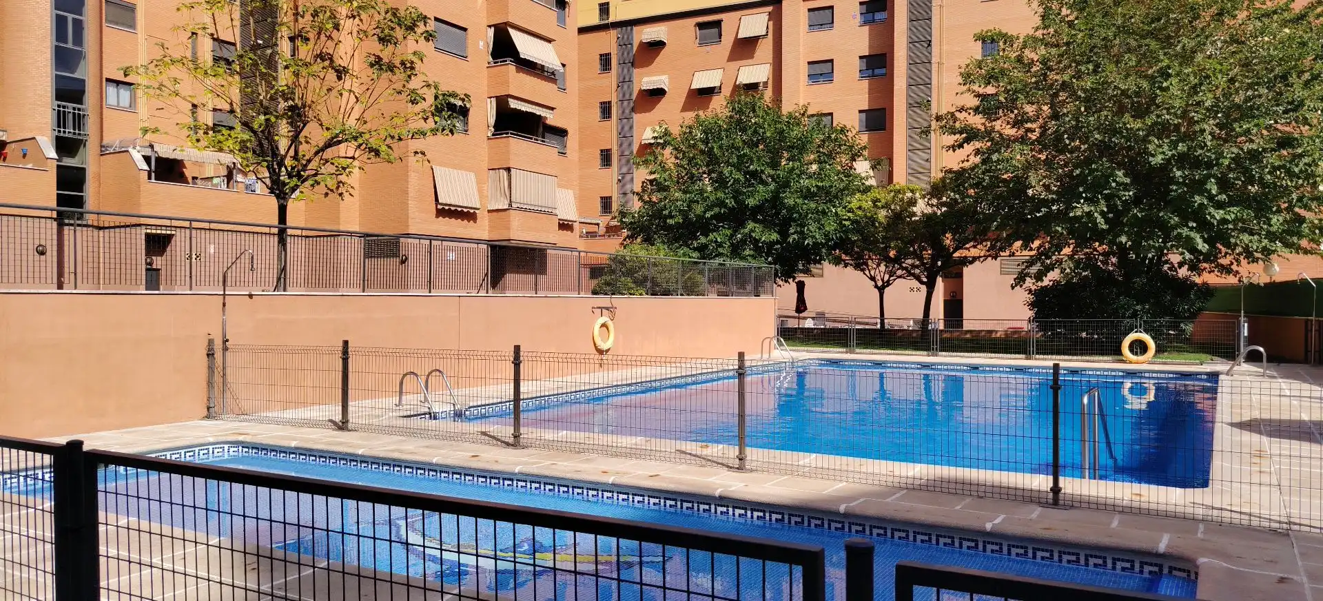 Swimming pool of Flat for rent in Alcalá de Henares  with Air Conditioner, Heating and Storage room