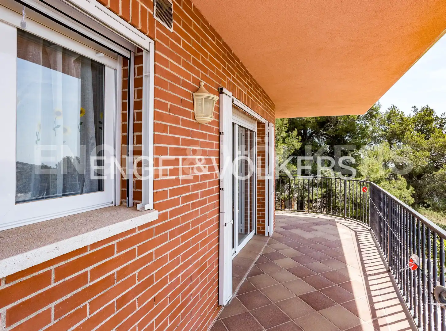 Casa amb terrassa en venda a Costa Cunit - Els Jardins - Els Rosers, imagen 19