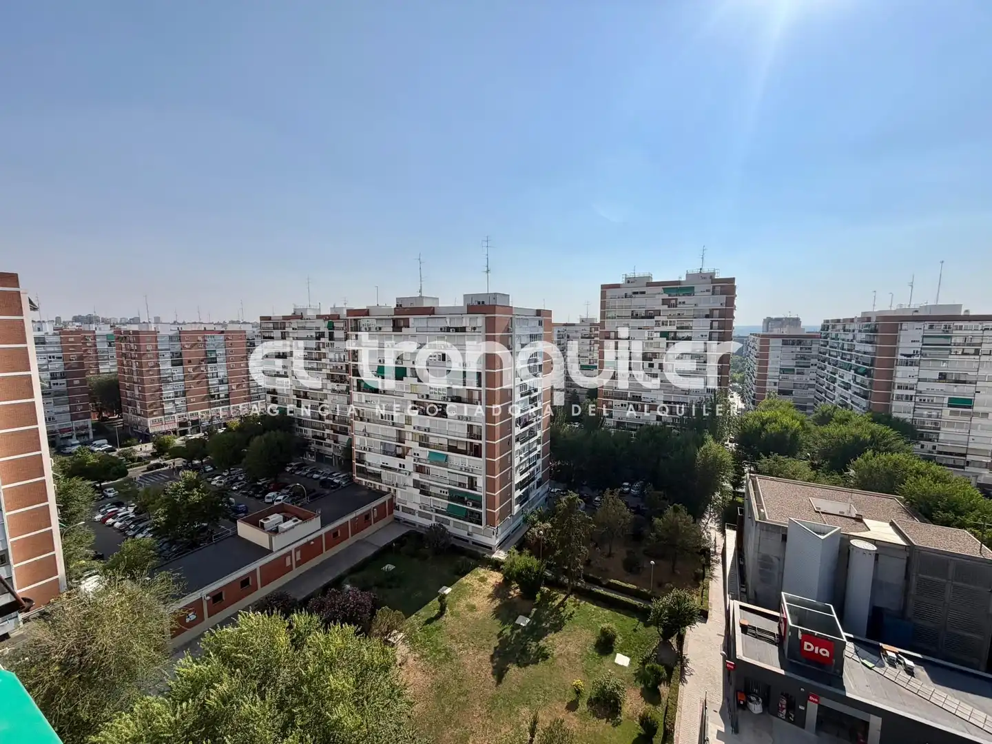 Vista exterior de Piso de alquiler en Madrid con Aire acondicionado, Terraza y Amueblado