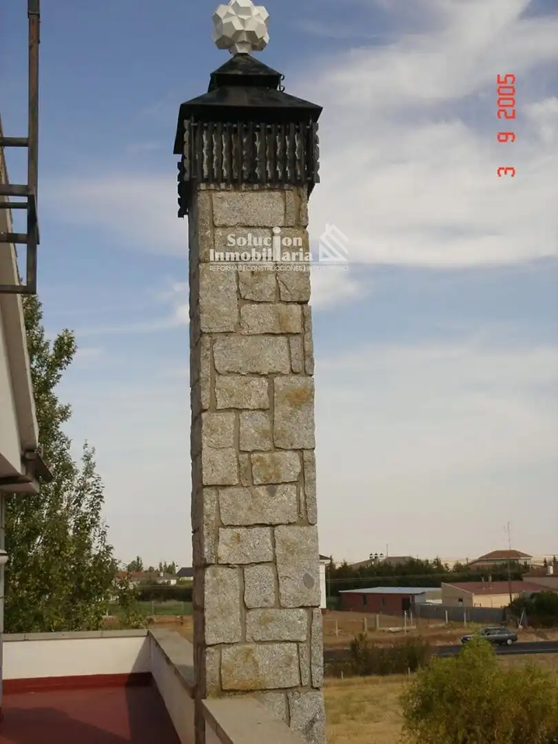 Houses for sale in Villares de la Reina  with Heating and Swimming Pool