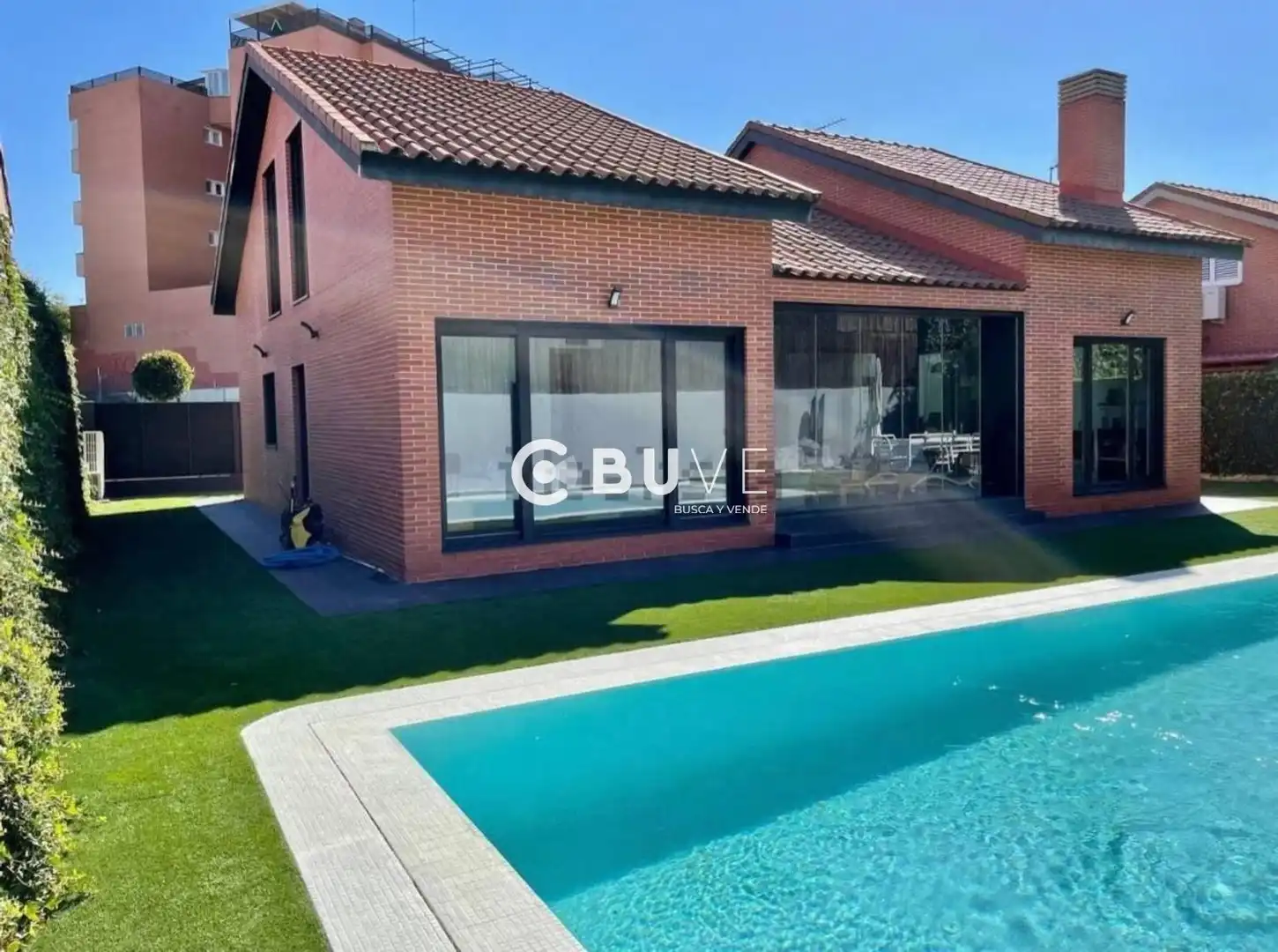 Exterior view of Houses for sale in Rivas-Vaciamadrid  with Air Conditioner, Terrace and Storage room