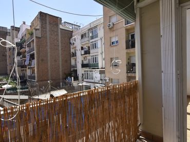 Flat with balcony for sale in Gran Via de les Corts Catalanes 45