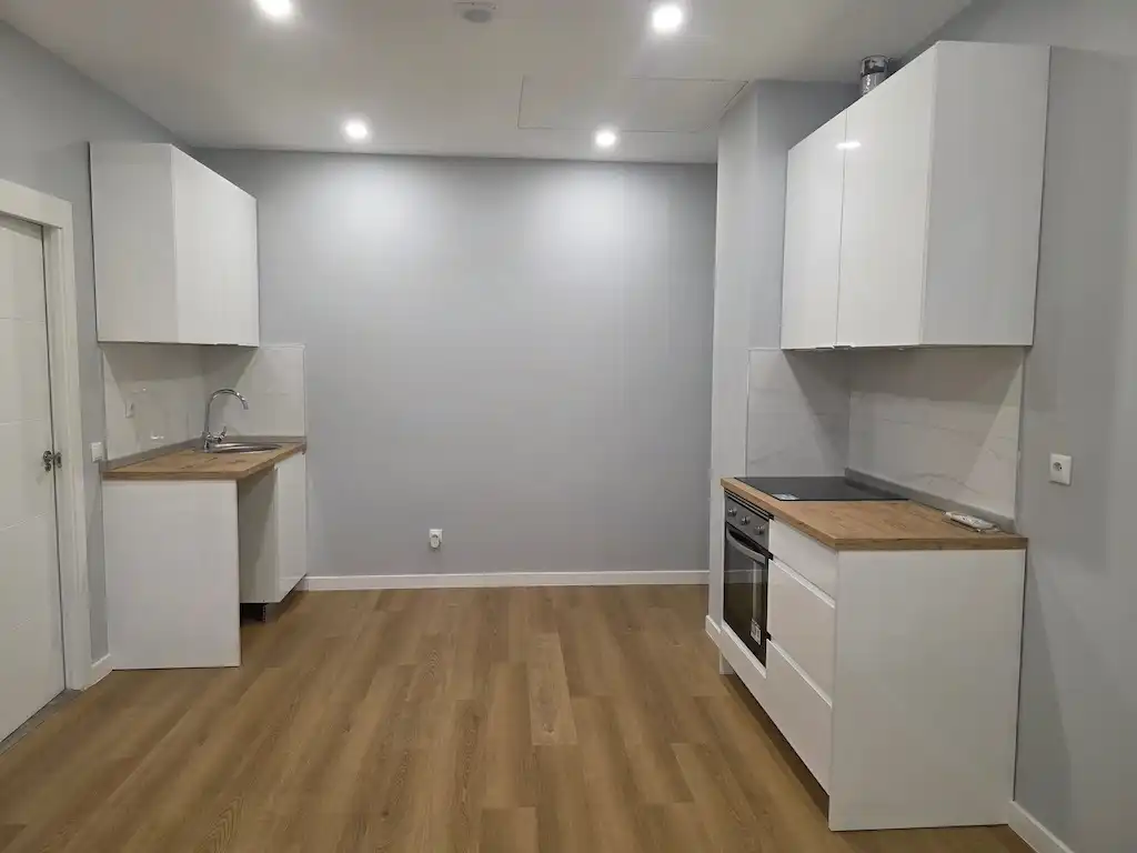 Kitchen of Flat for sale in Torrejón de Ardoz  with Air Conditioner, Heating and Oven
