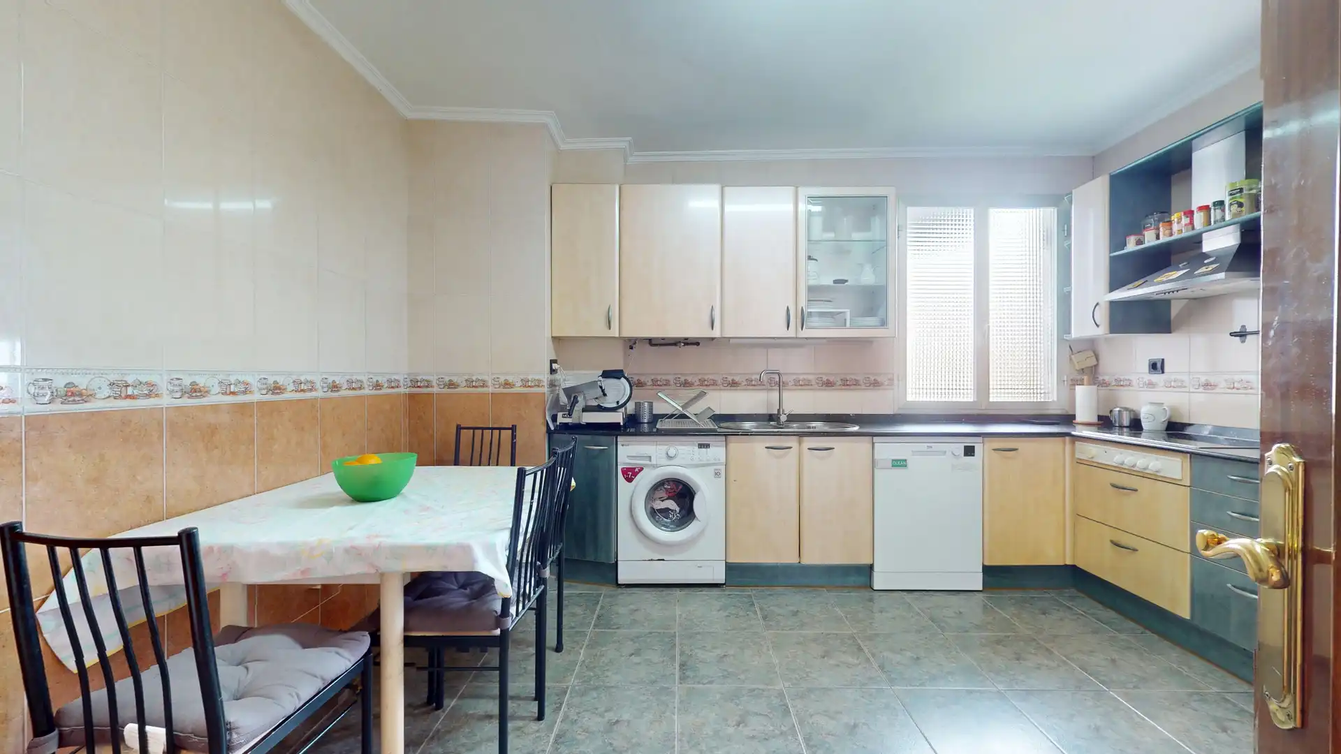 Kitchen of Flat for sale in Bilbao   with Heating