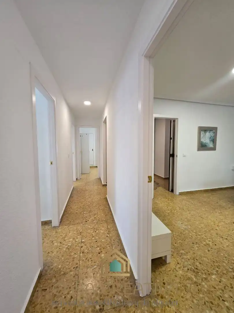 Piso de alquiler en Valencia con Terraza, Amueblado y Balcón