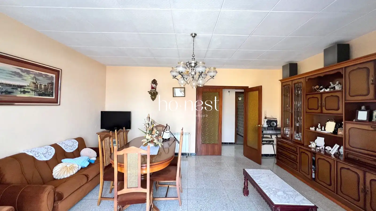 Sala d'estar de Casa adosada en venda en El Pla del Penedès amb Calefacció, Jardí privat i Terrassa