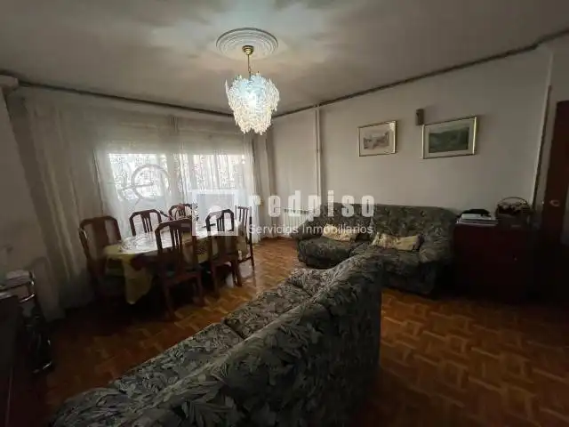 Sala d'estar de Pis en venda en Caballería Española
