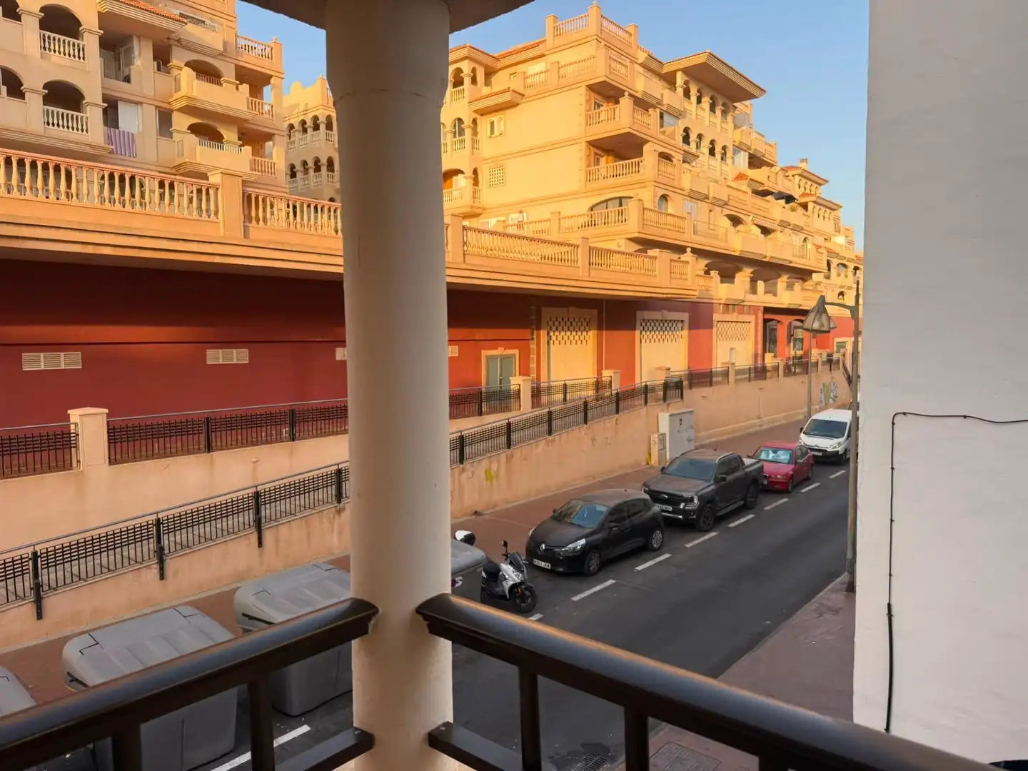 Vista exterior de Apartamento de alquiler en El Ejido con Aire acondicionado y Amueblado