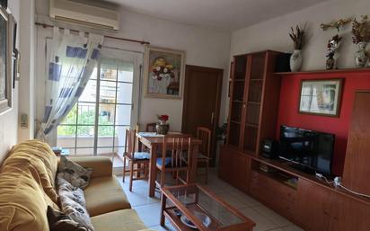 Sala d'estar de Pis en venda en  Barcelona Capital amb Aire condicionat i Balcó