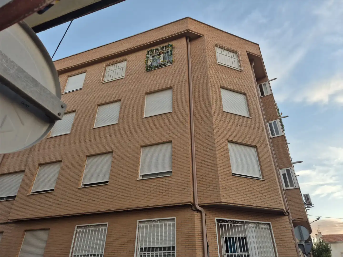 Vista exterior de Pis en venda en Tarancón amb Traster