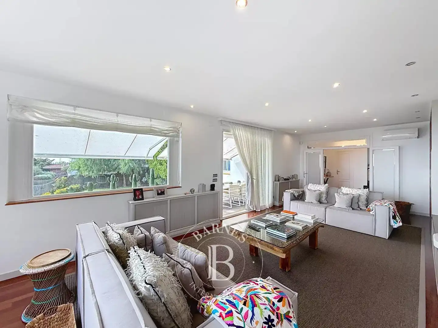 Sala de estar de Casa o chalet en venta en Mataró con Aire acondicionado, Calefacción y Jardín privado