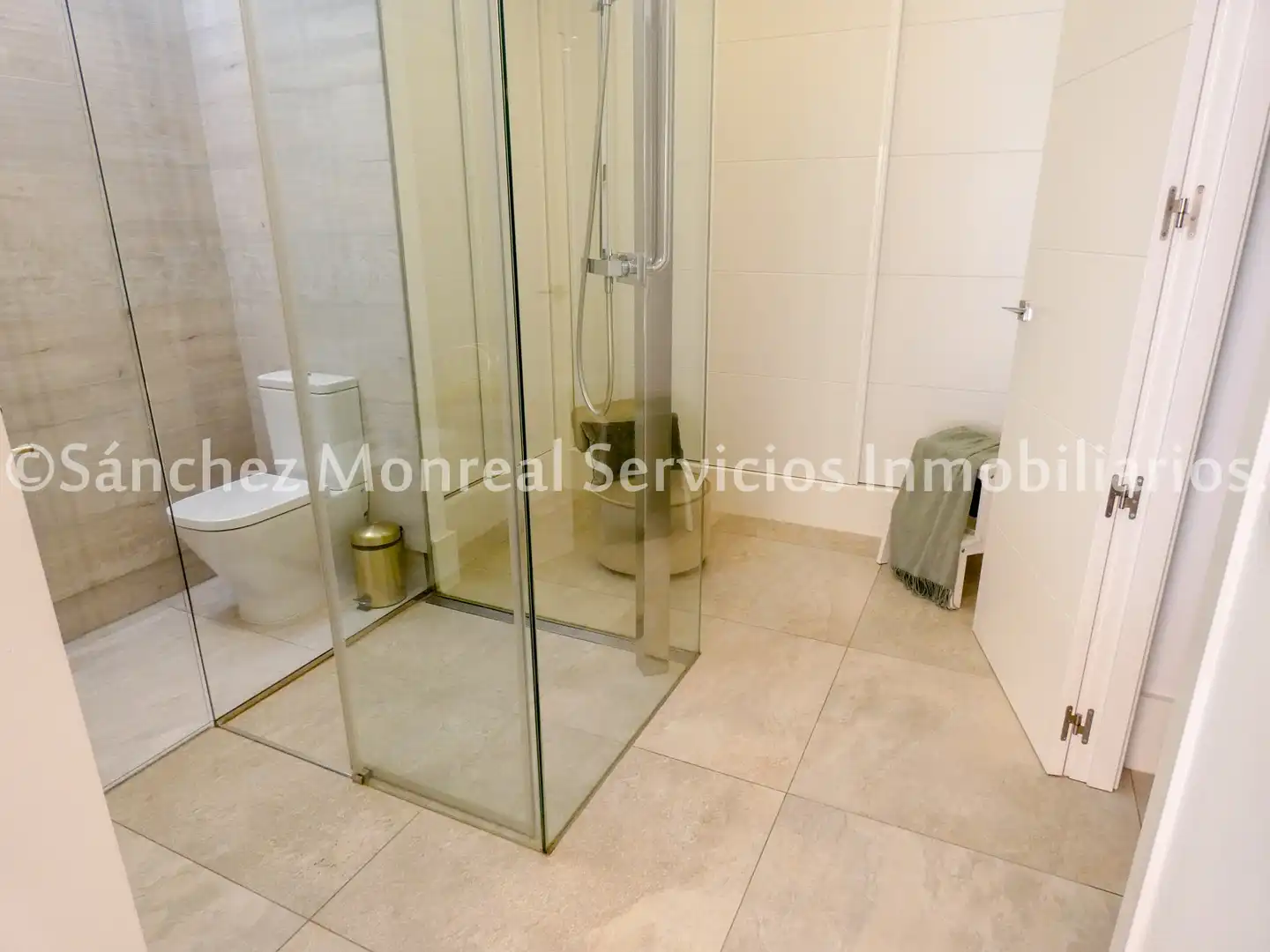 Baño de Casa o chalet en venta en Alcázar de San Juan con Aire acondicionado, Calefacción y Jardín privado