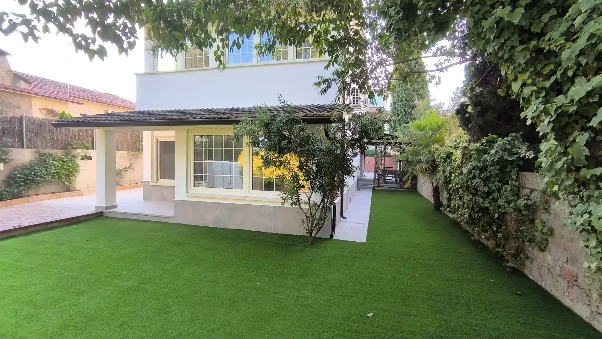 Terrassa de Casa o xalet en venda en Sant Cugat del Vallès amb Aire condicionat i Piscina